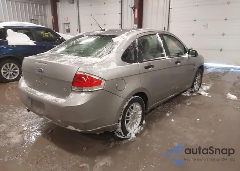 2008 Ford Focus Se/Ses из США, поврежденный, VIN 1FAHP35N68W283894